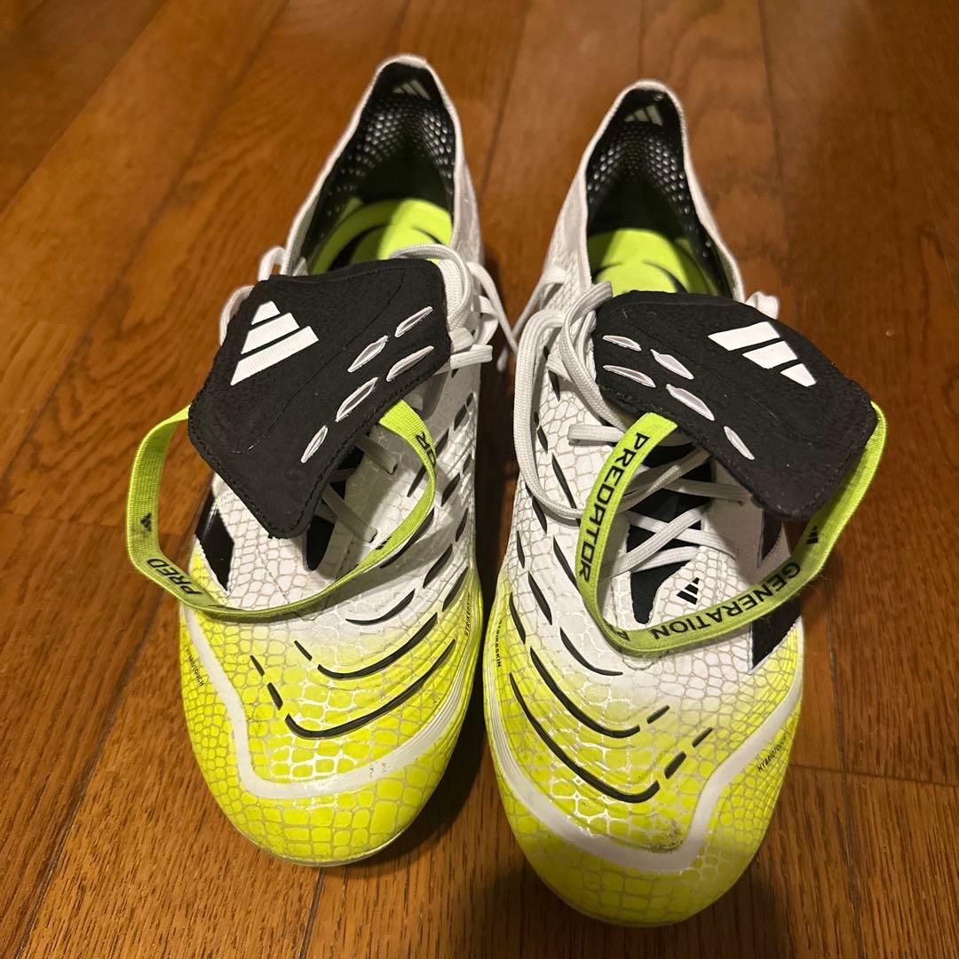 adidas Predator サッカーシューズ ホワイトイエロー ベロ付きFG