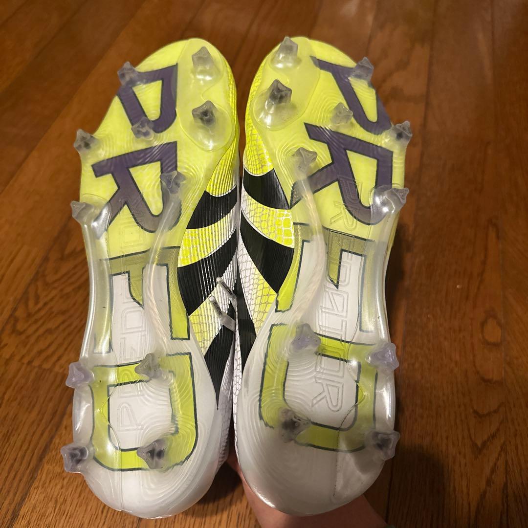 adidas Predator サッカーシューズ ホワイトイエロー ベロ付きFG