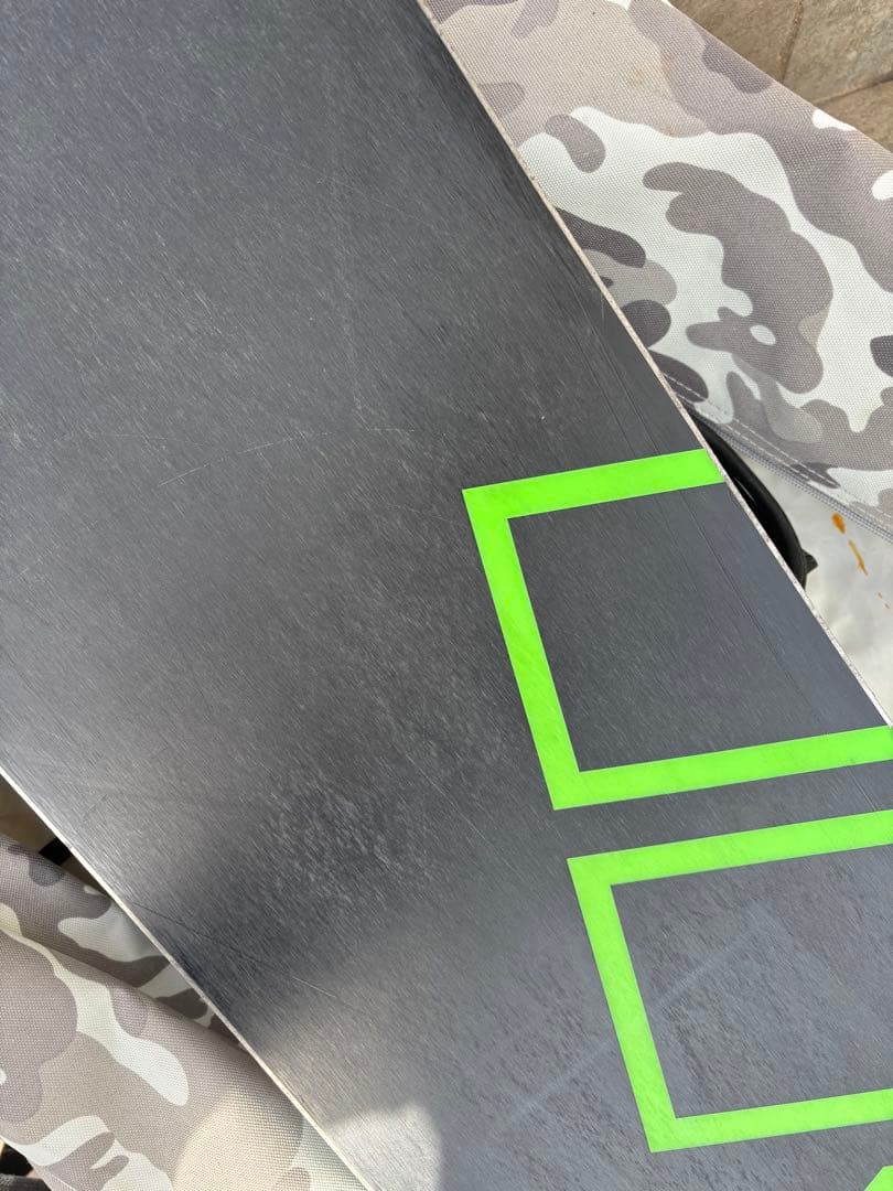 011 スノーボード 迷彩ケース付き