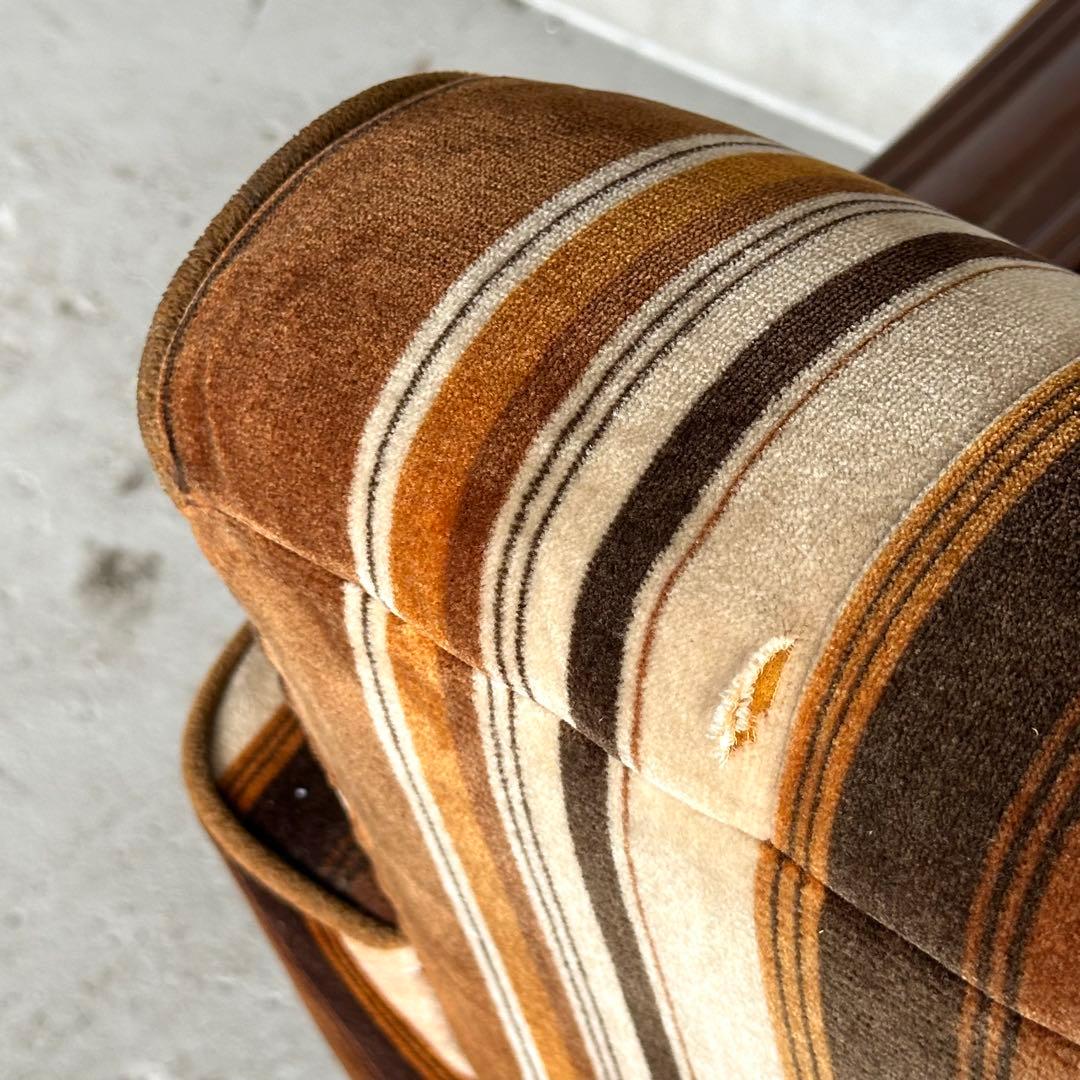 ★昭和レトロ★ 2人掛けソファ ストライプベロア 木肘 応接チェア 純喫茶風