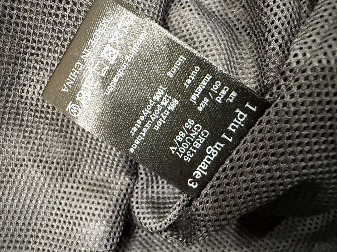 1PIU1UGUALE3 GOLF ハーフジップ スニード モックネック