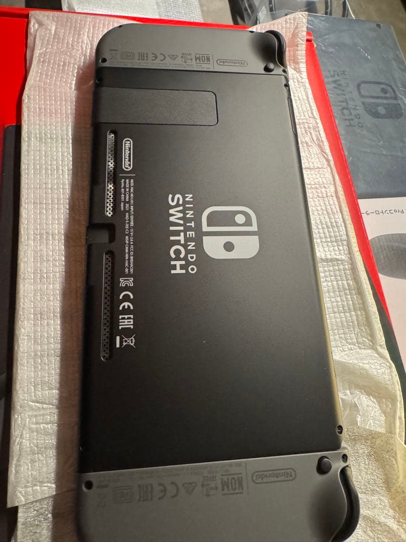 Nintendo Switch 本体 + プロコントローラー + 512GB