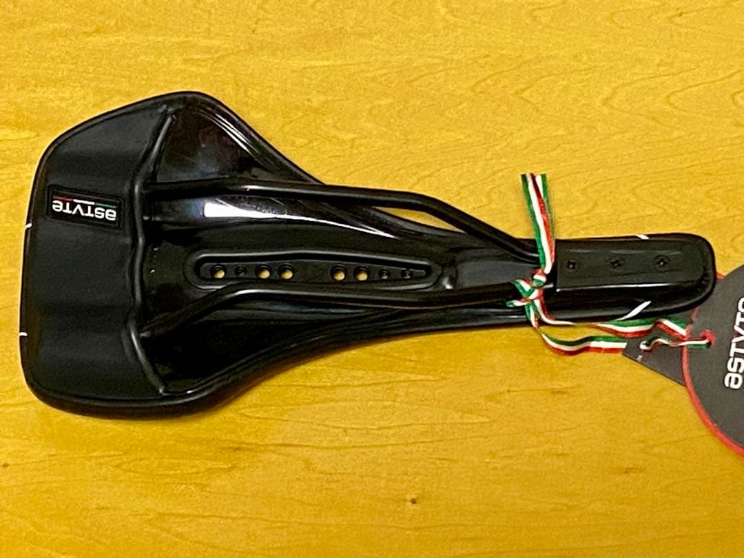 ASTVTE STARLINE-VT サドル