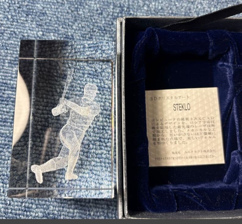 ◆読売巨人軍長嶋茂雄終身名誉監督追悼◆直筆サイン背番号3 3D クリスタルレア