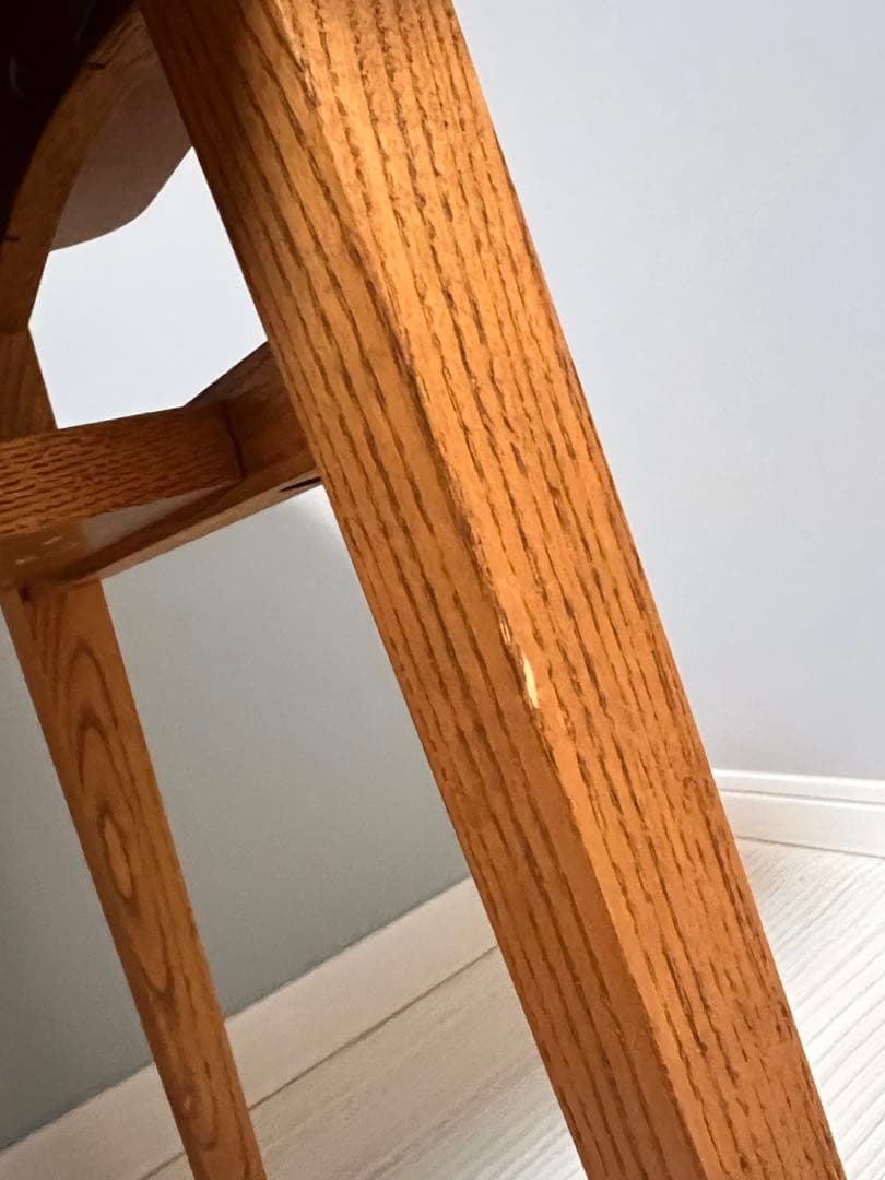 木製カフェテーブル 下棚付き　Unico  クルト