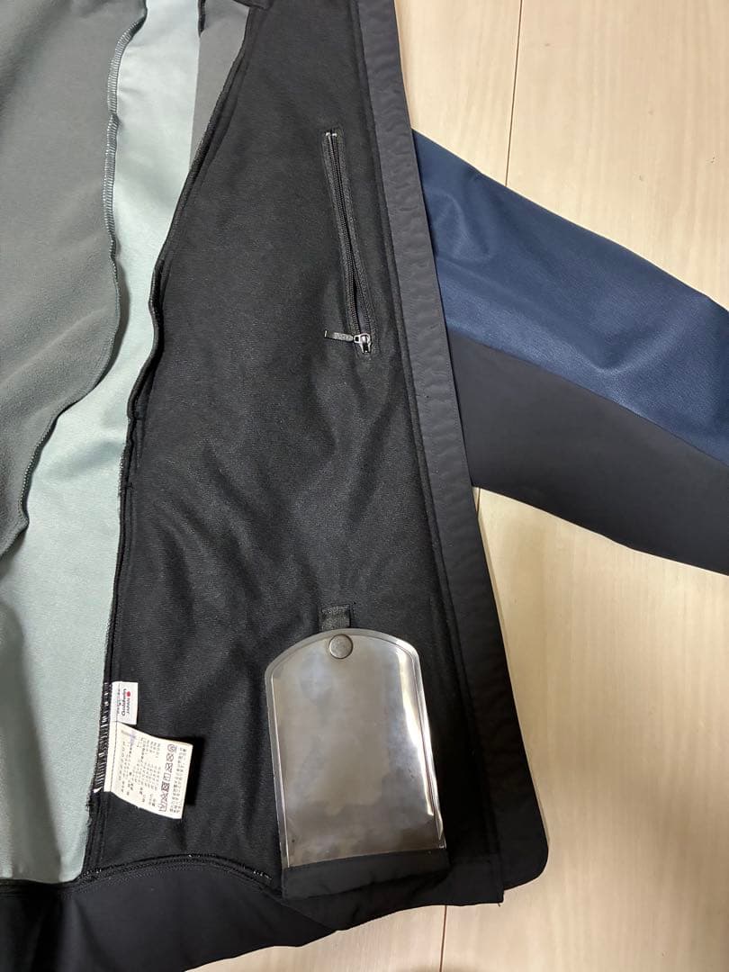 Goldwin スキー用ミッドレイヤー