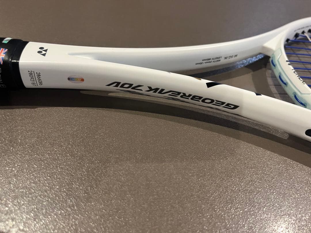 ジオブレイク70V UL2 人気の廃盤ホワイトバージョン　店頭試打ラケット