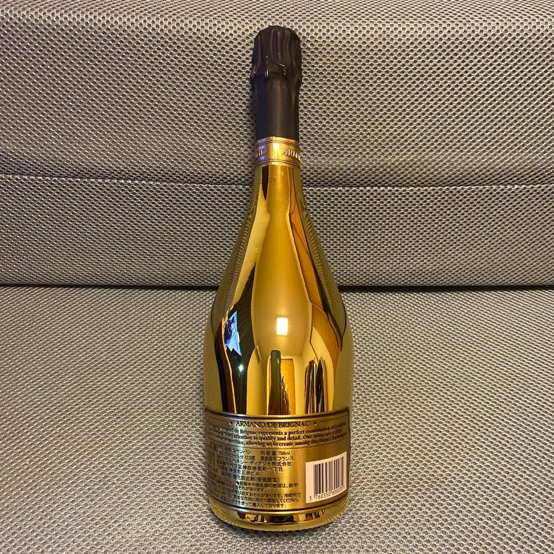 美品未開封アルマンドゴールドシャンパン 750ml 専用ケース付き専用カバーつき