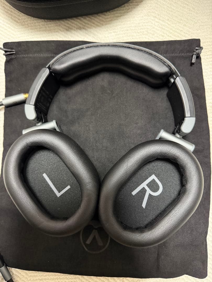 ひ*の様 AUSTRIAN AUDIO Hi-X65 ヘッドホンケース付き