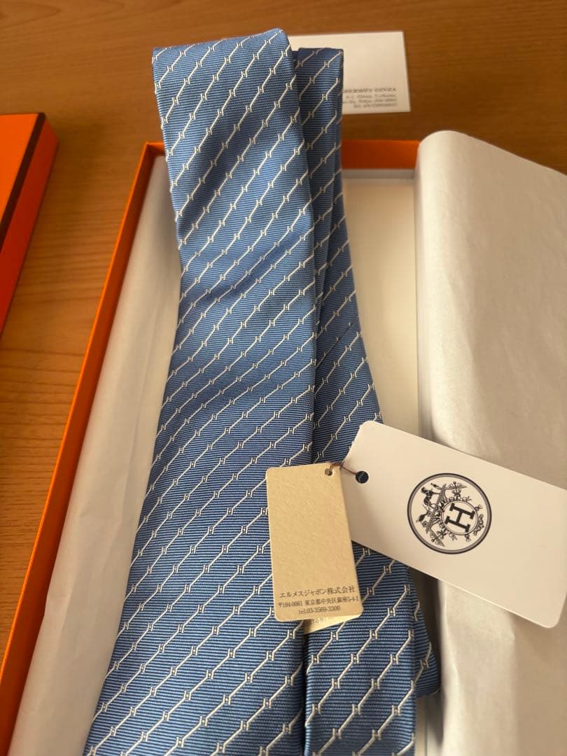 【未使用品】HERMES ネクタイ　ライトブルー　クリスマス　プレゼント　ご褒美