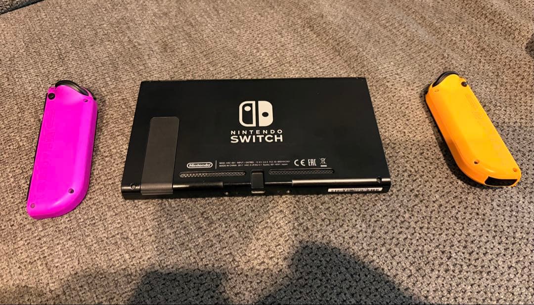 Nintendo Switch 本体(ジョインコンストラップ1つ欠品)