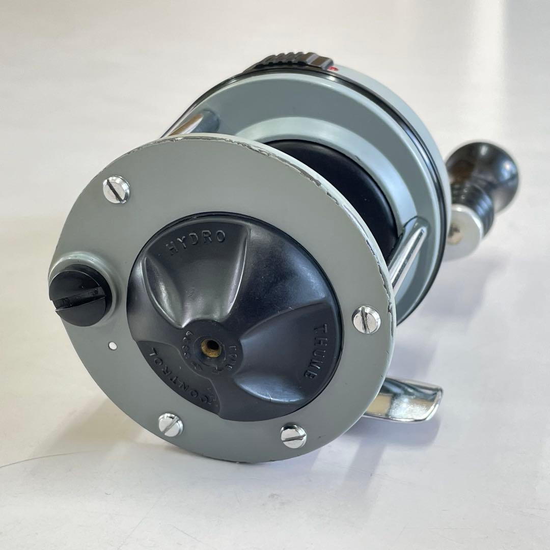 リール PFLUEGER SUPREME 511