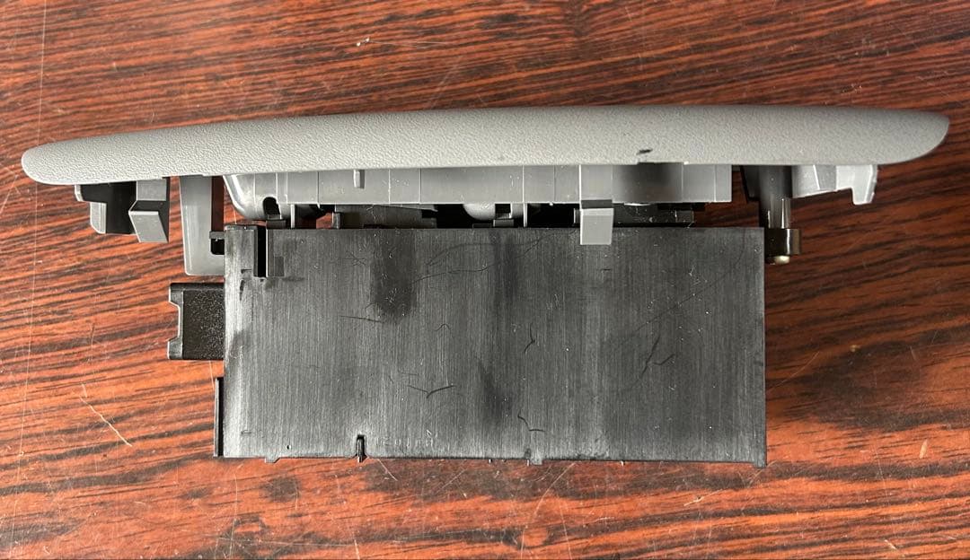 ISUZU エルフ パワーウィンドウスイッチ 右