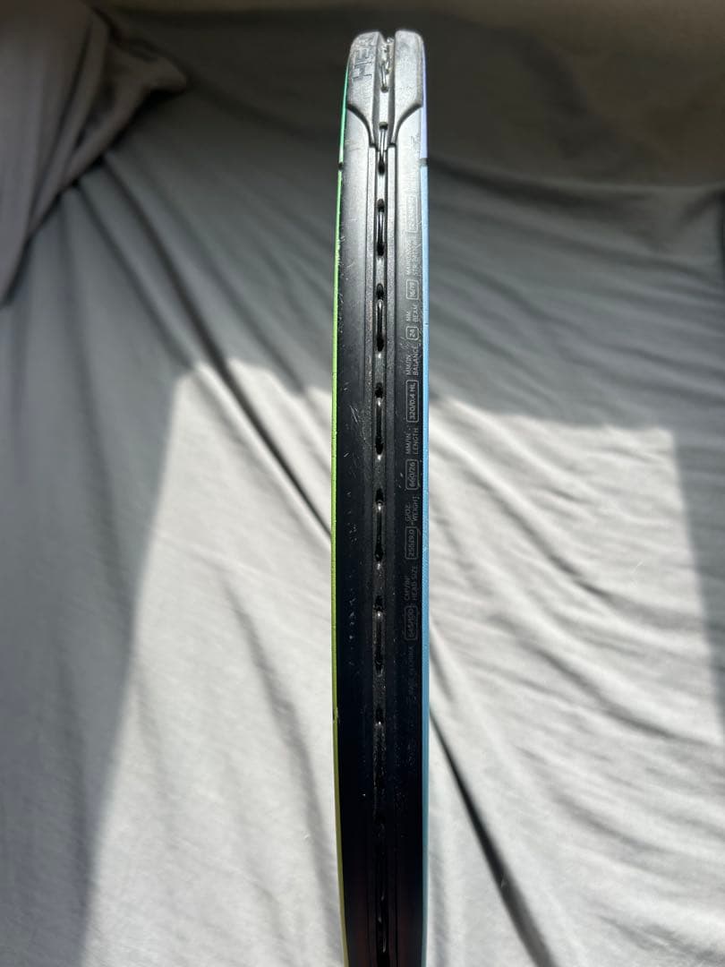 テニスラケット ブラック・ブルー・グリーン