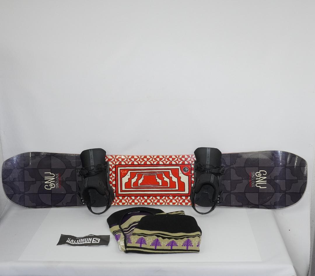 GNU SPACE CASE 153cm スノーボード ビンディング付き