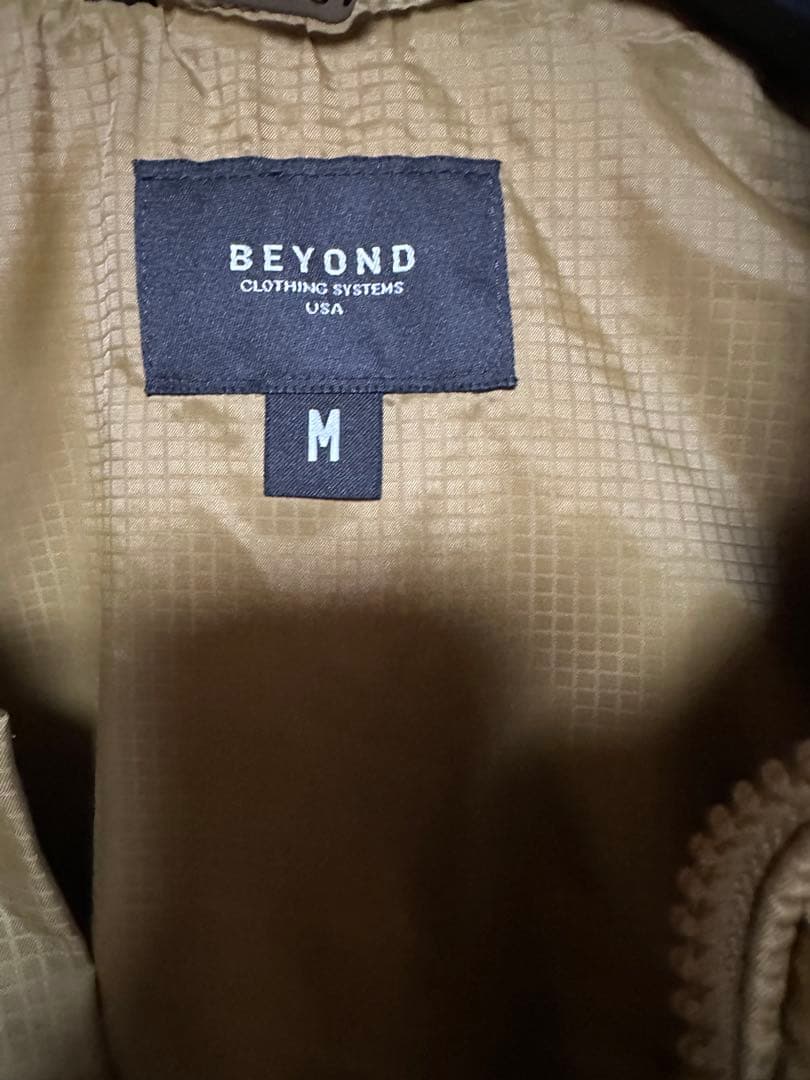 BEYOND プリマロフトジャケット ビヨンド ダウンベストジャケット レベル7