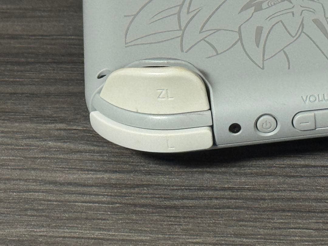 「Nintendo Switch Lite　ザシアン・ザマゼンタ」