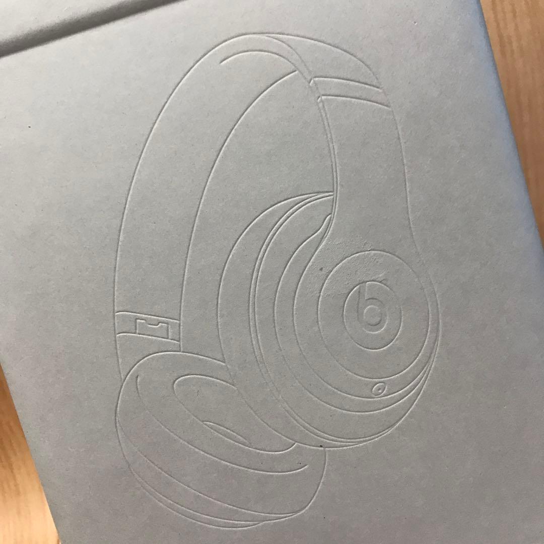 Beats Studio Pro サンドストーン