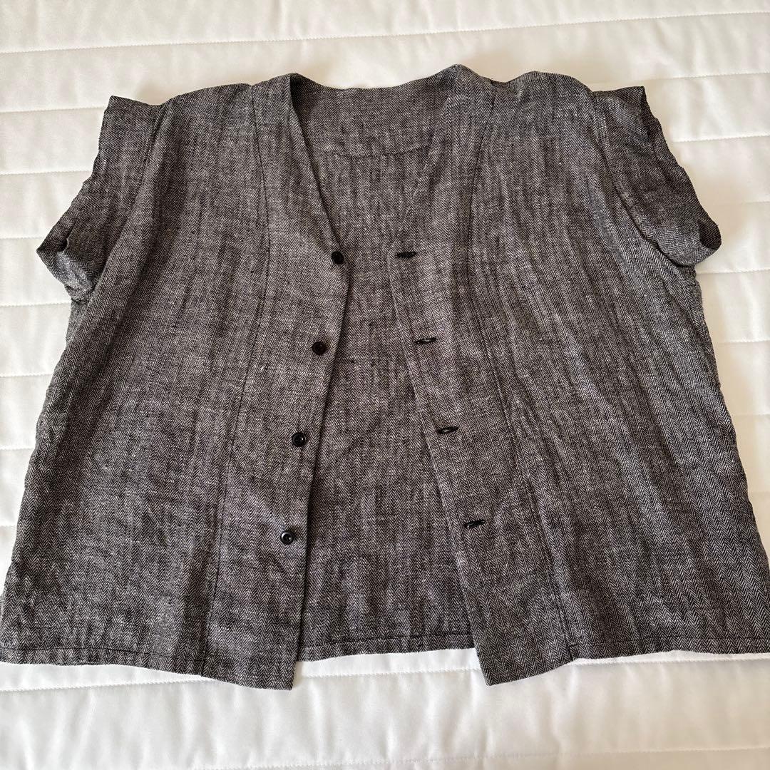 美品　TOWNお仕立てリネンベスト　グレーヘリンボーン