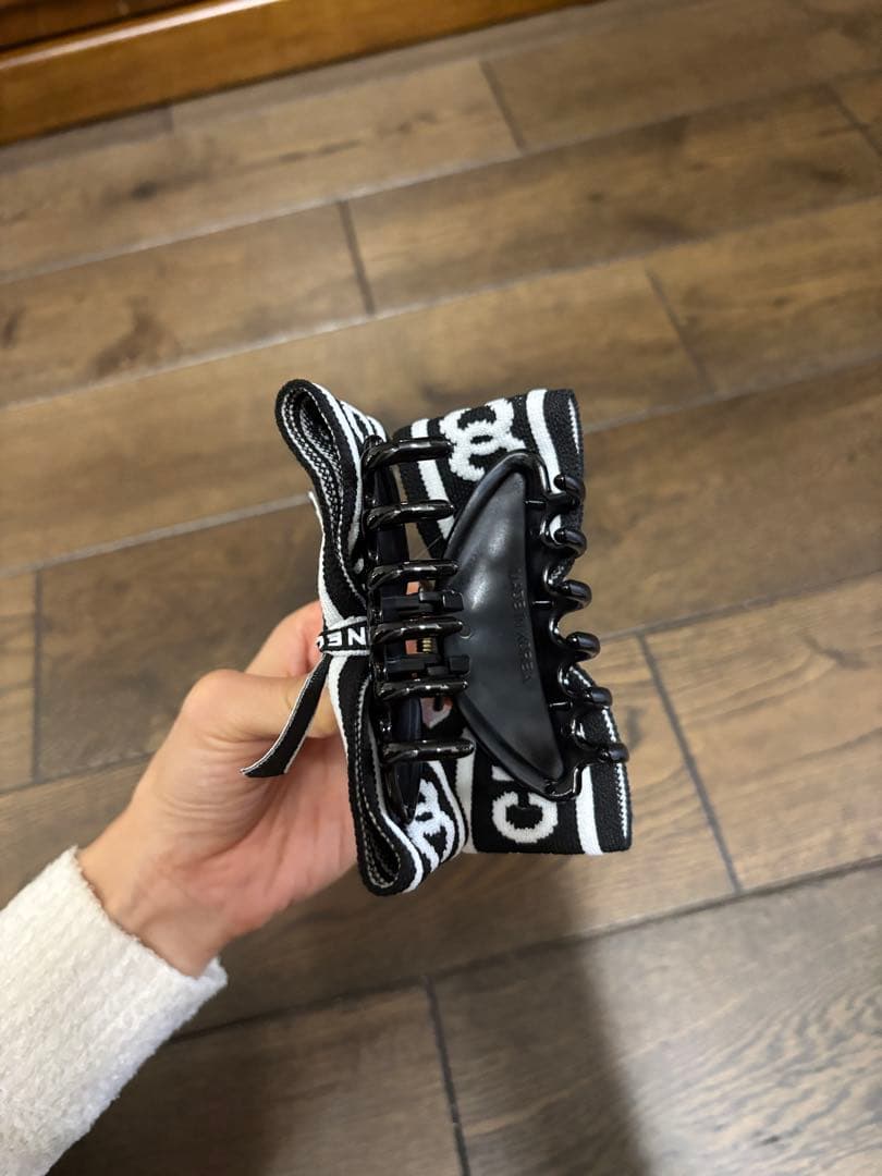 CHANEL リボンヘアクリップ ノベルティ2個セット