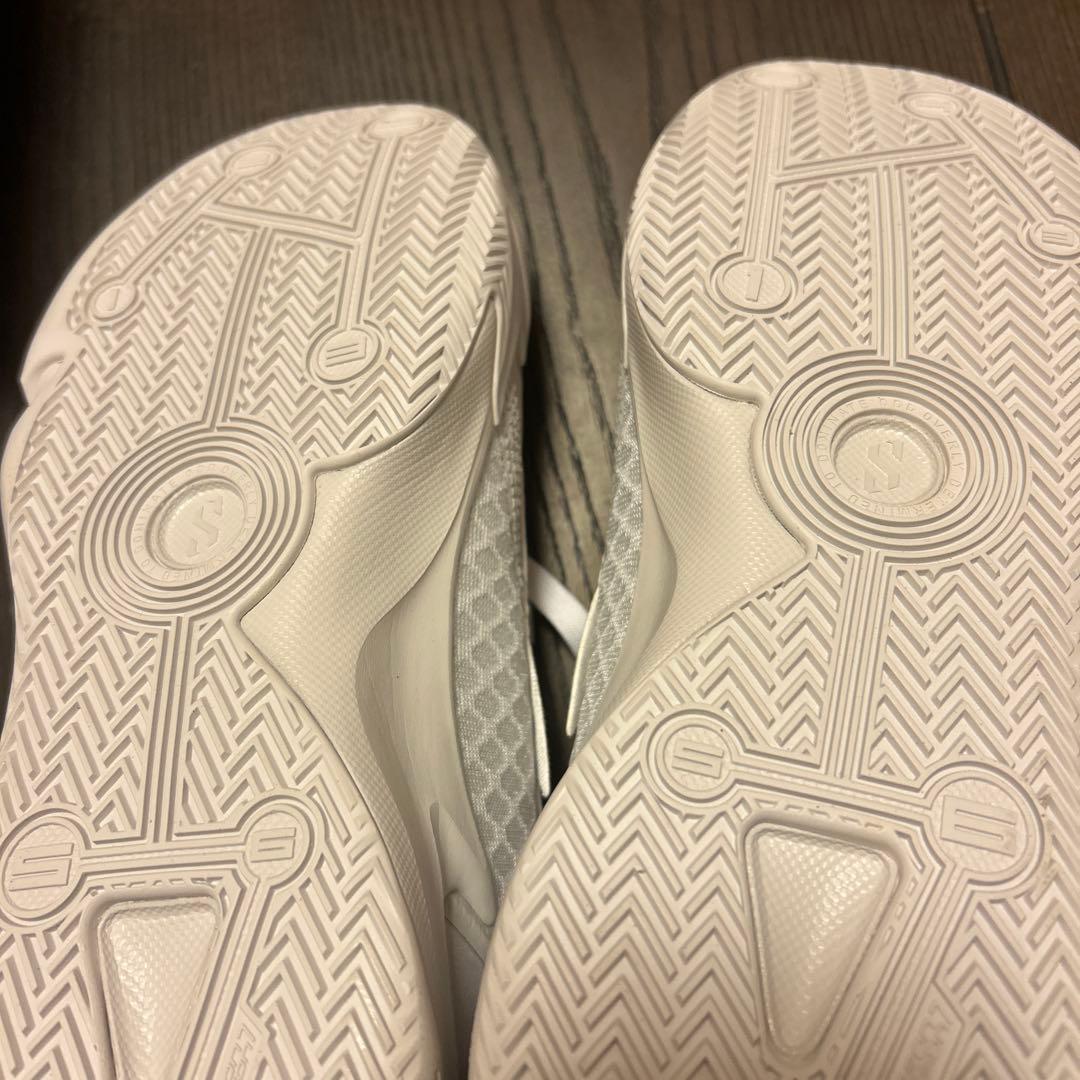 プーマ　スコットゼロ