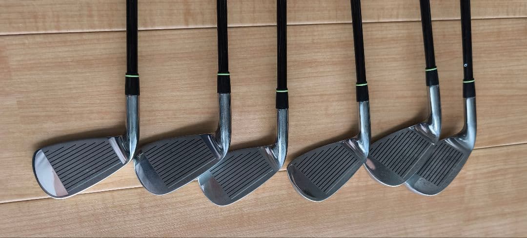 アイアンS,P,9,8,7,6+ UT22+ウッド3+パター+キャディバック