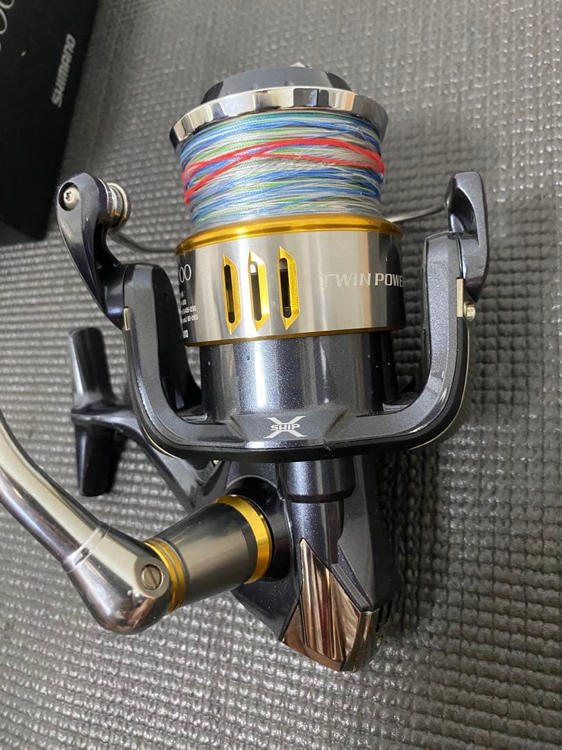 SHIMANO TWIN POWER SW8000HG リール