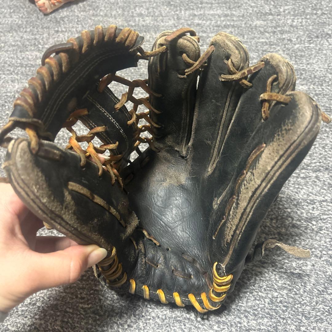 Under Armour 硬式グローブ 黒