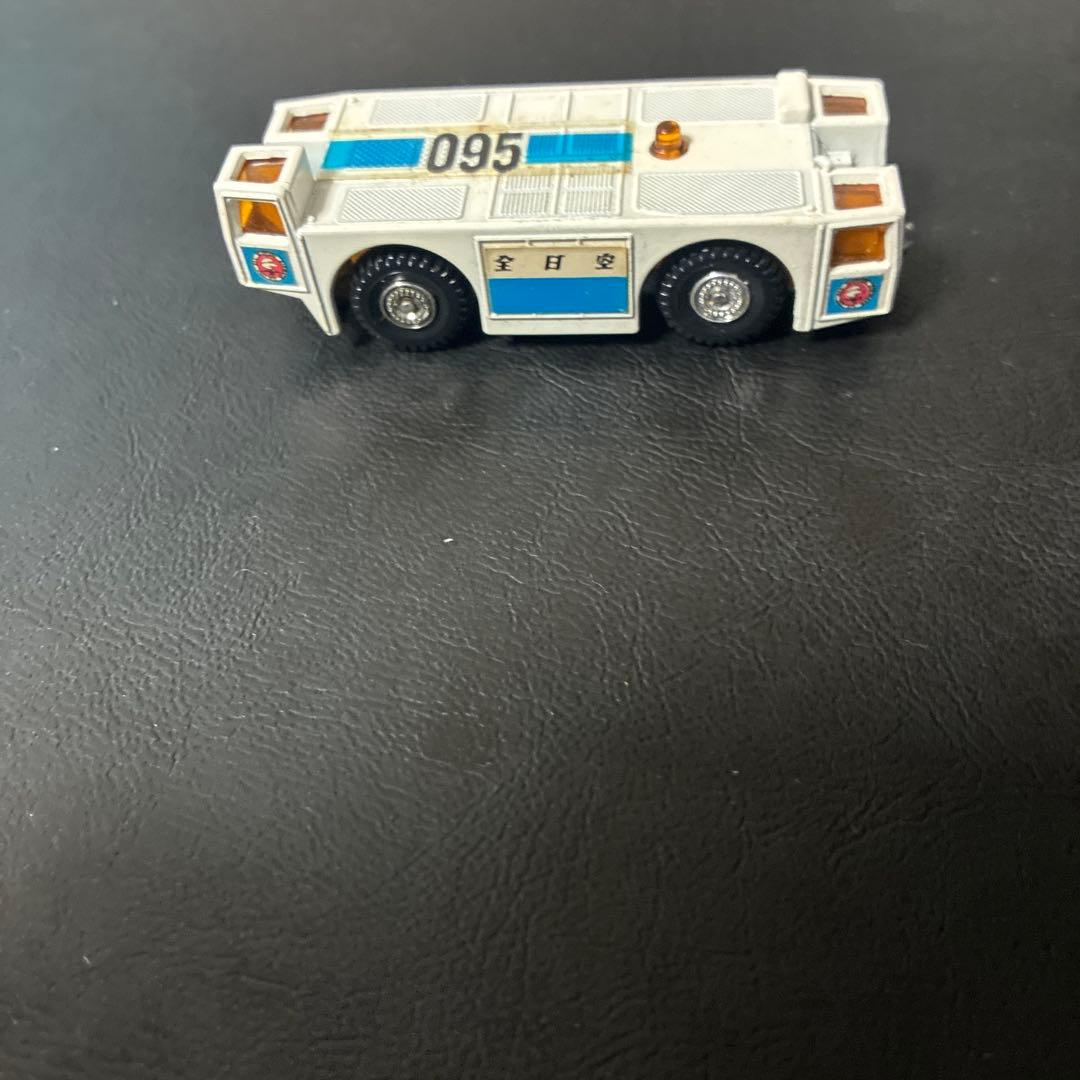 b*b様 トミー　トミカのまち　きみのトミカであそぼう　トミカ空港セット