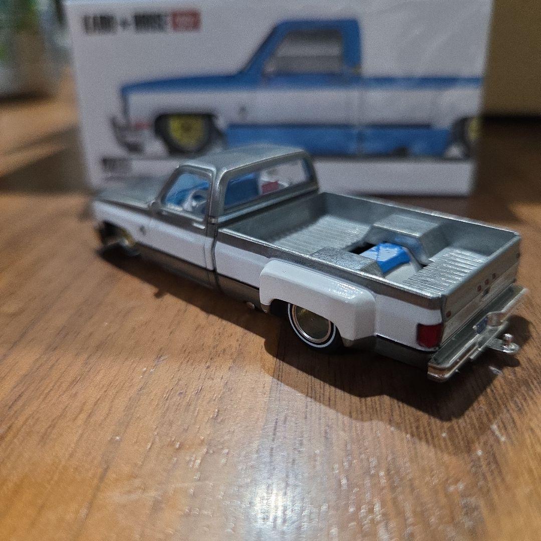 mini gt KAIDO Chevrolet Silverado　チェイス