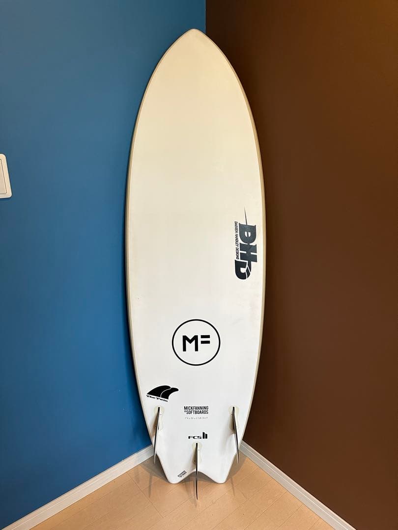 DHD M.F. サーフボード ベージュ/ホワイト