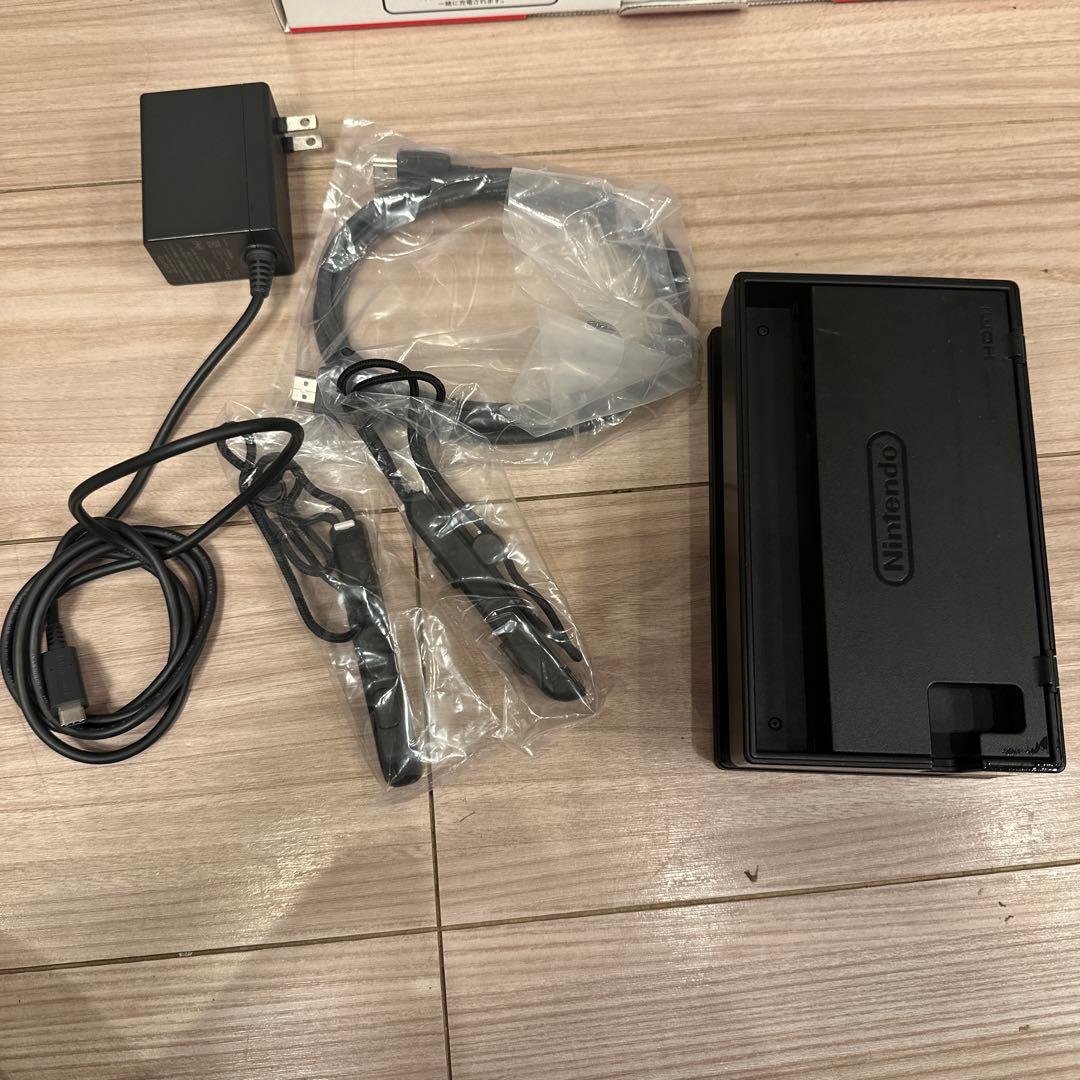 ニンテンドースイッチ　本体　コントローラー3点