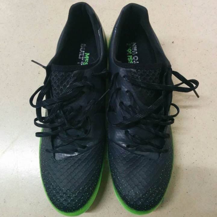 アディダスメッシ16.2