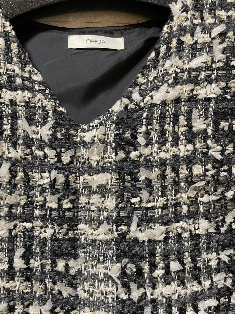 OHGA ツイード Vネック ベスト mood