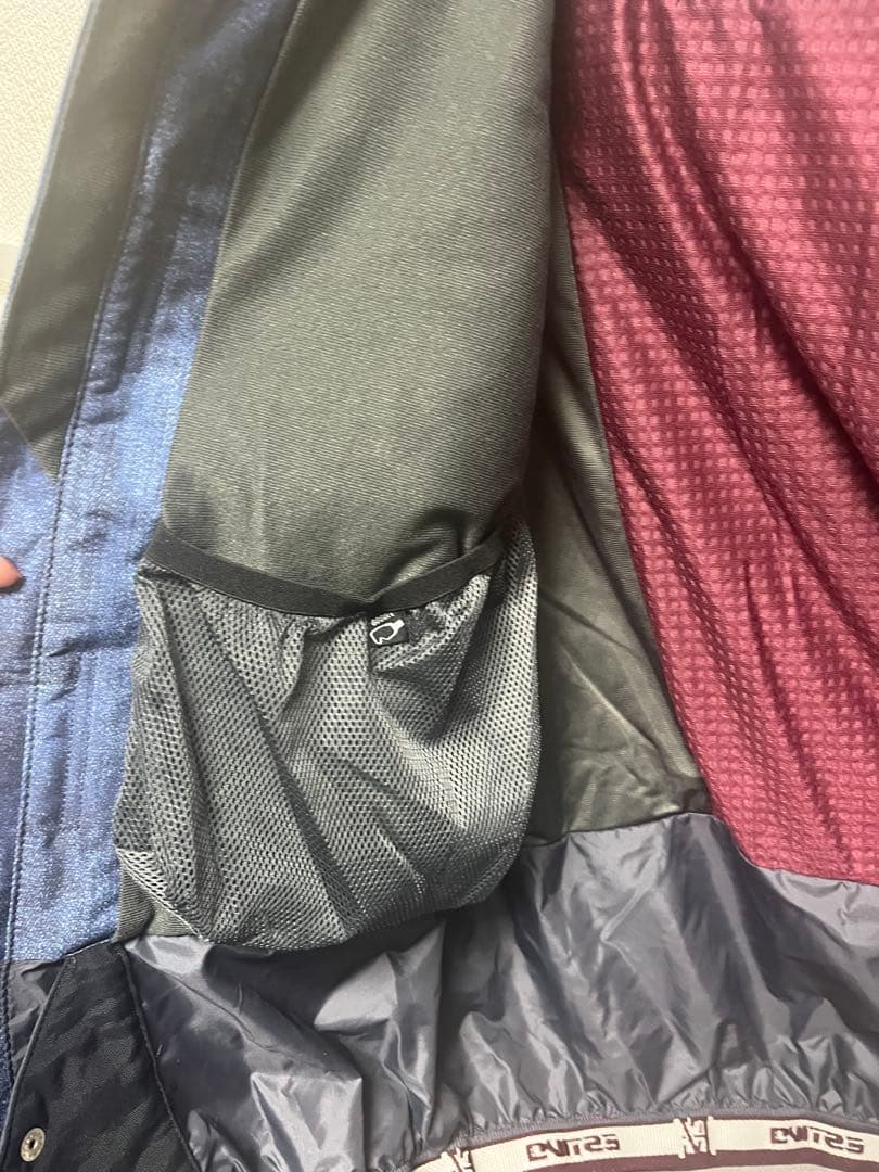 スノーボードウェアセット（ジャケットＭ・パンツＳ）週末お値下げ