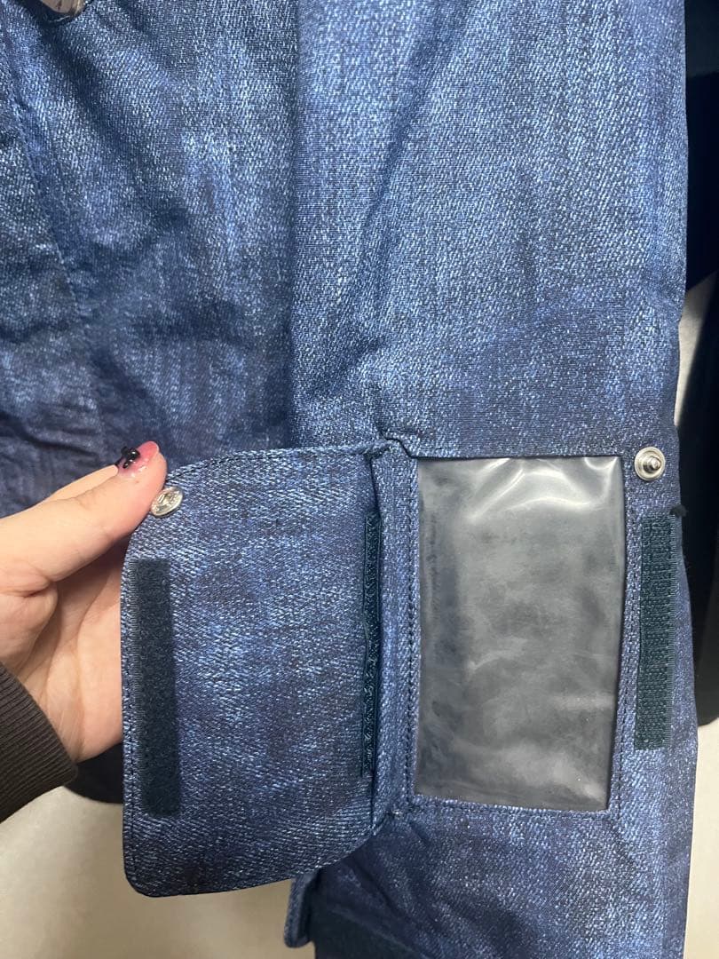 スノーボードウェアセット（ジャケットＭ・パンツＳ）週末お値下げ