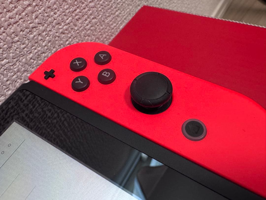 シ*ク様 Nintendo Switch 本体　Joy-Conストラップ以外あり