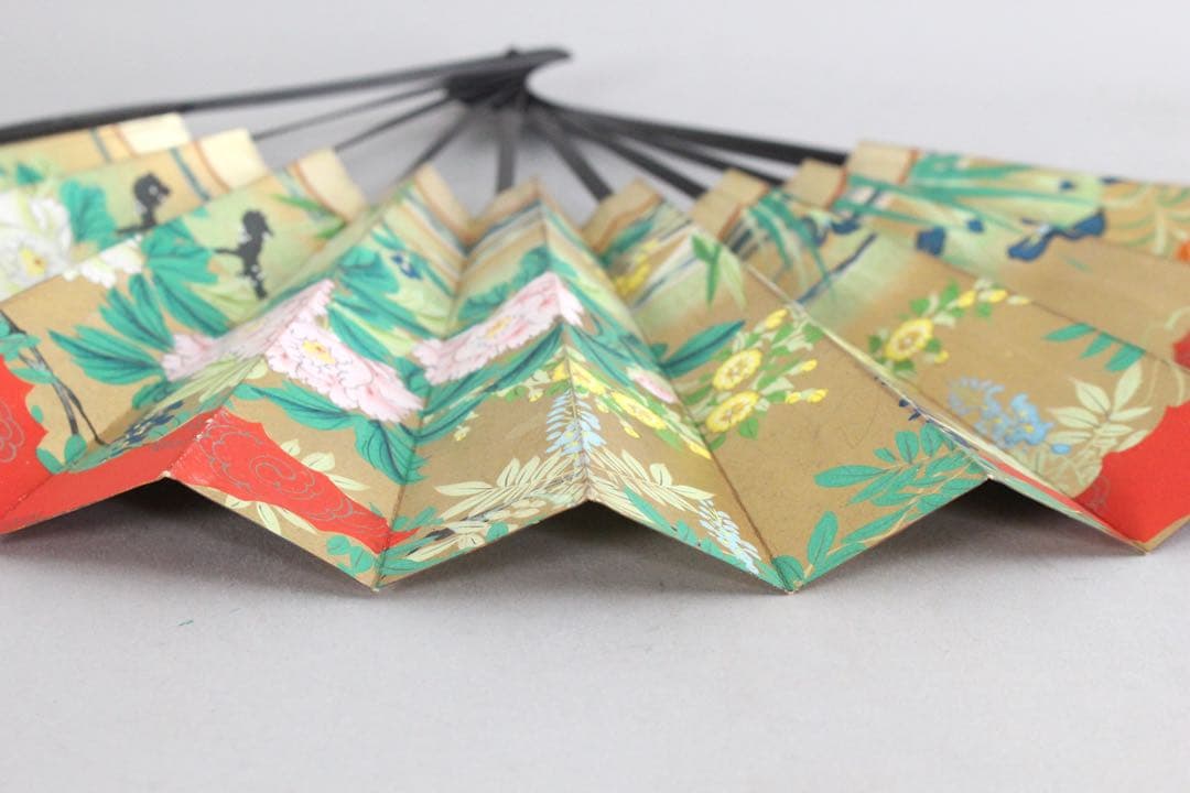 No4593 京都十松屋福井謹製　妻朱金地草花流水文　舞扇　木箱付　送料無料