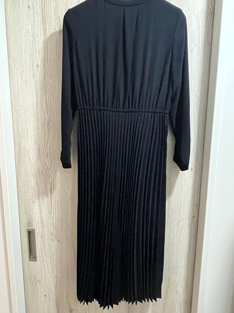 ONWARD CROSSET ANYSISノーブルプリーツワンピース　ネイビーL