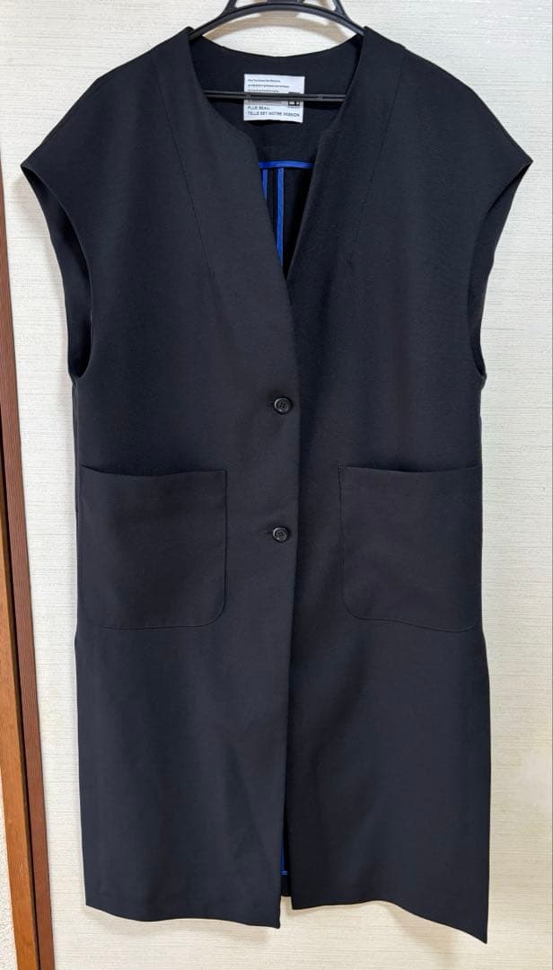 パシオーネ　黒　ベスト　ロング　ジレ