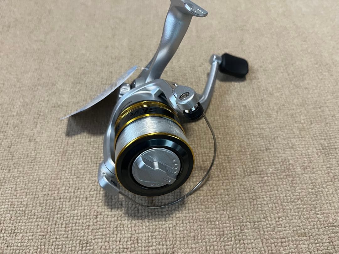 シマノ アリビオ2500 と シルバースピン3000未使用品 まとめ売り