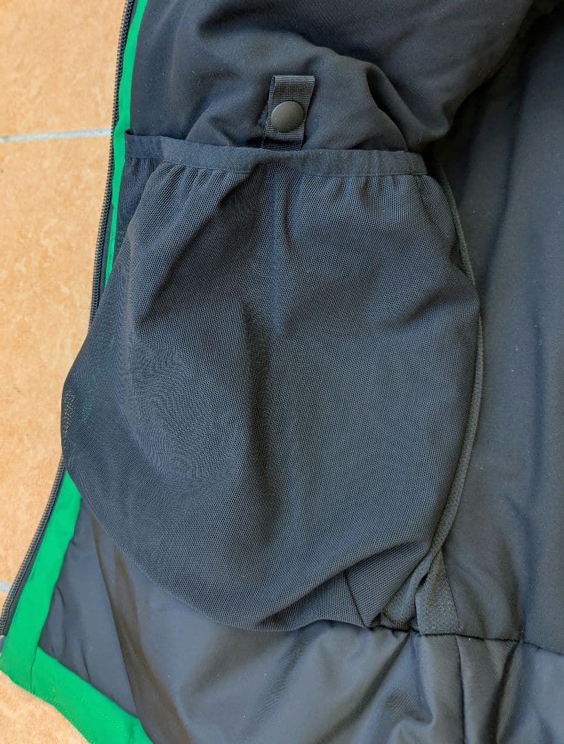 ゴールドウィン　スキーウェア メンズ　Mサイズ