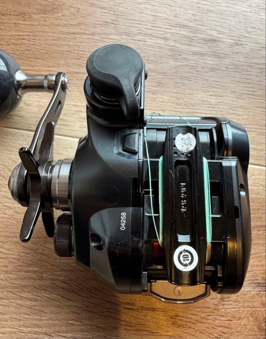 美品 シマノ 21フォースマスター 200 電動リール Force Master