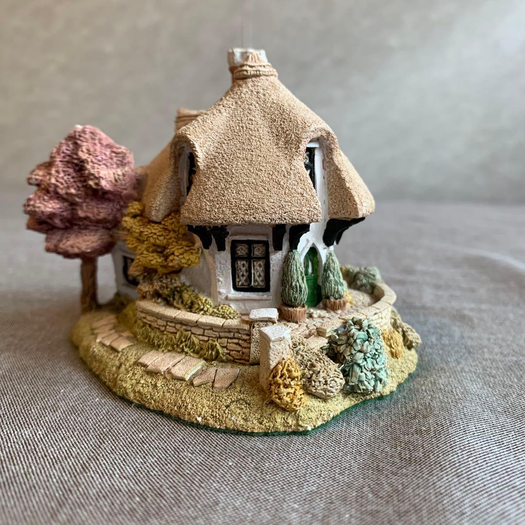 PENTHOUSE & PAVEMENT ミニチュアハウス　8個セット