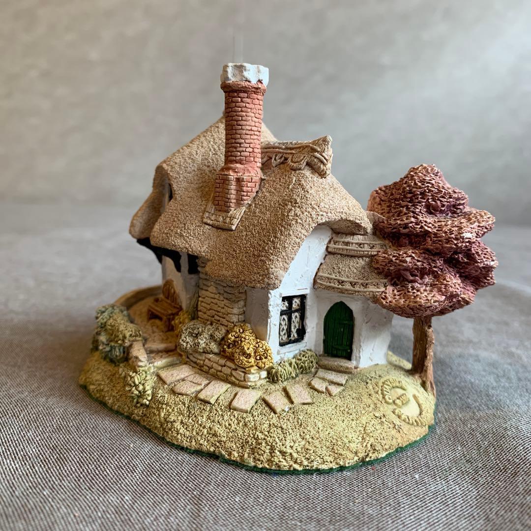 PENTHOUSE & PAVEMENT ミニチュアハウス　8個セット