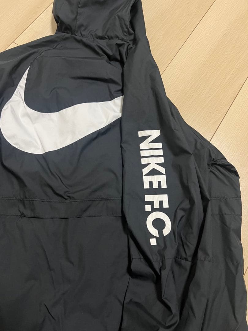 NIKE ピステ　ウィンドブレーカー　ウェア　ジャンパー