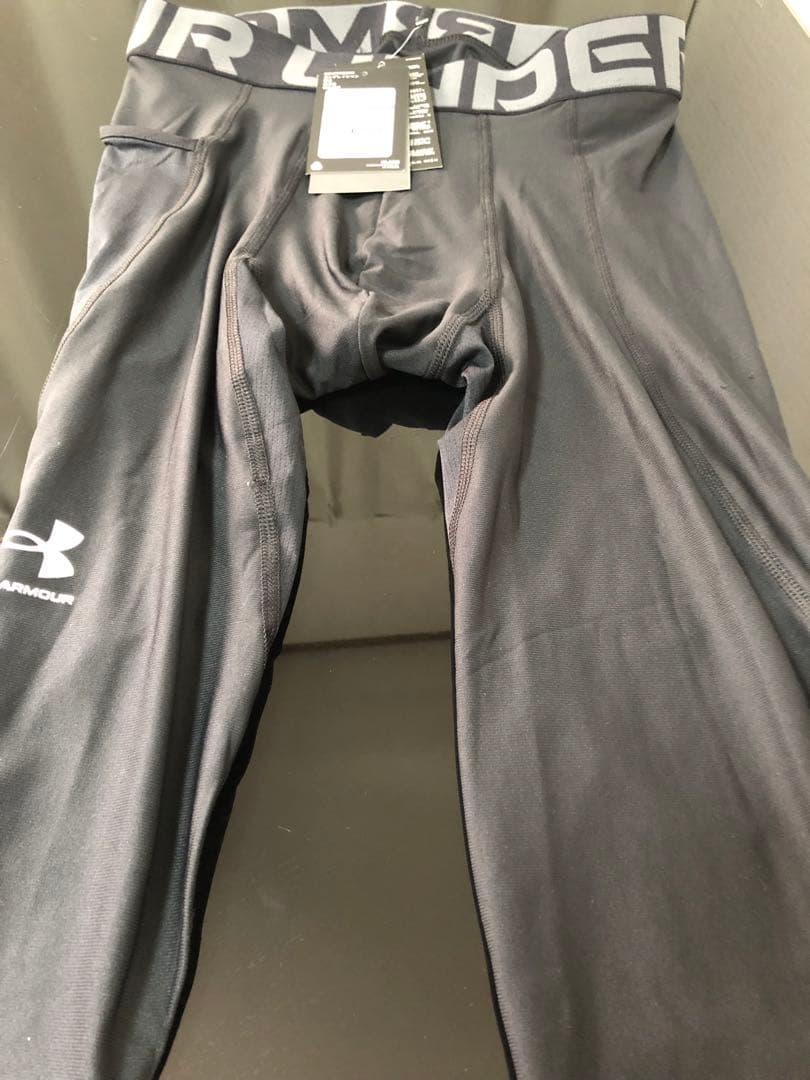 アンダーアーマー　インナー上下セット