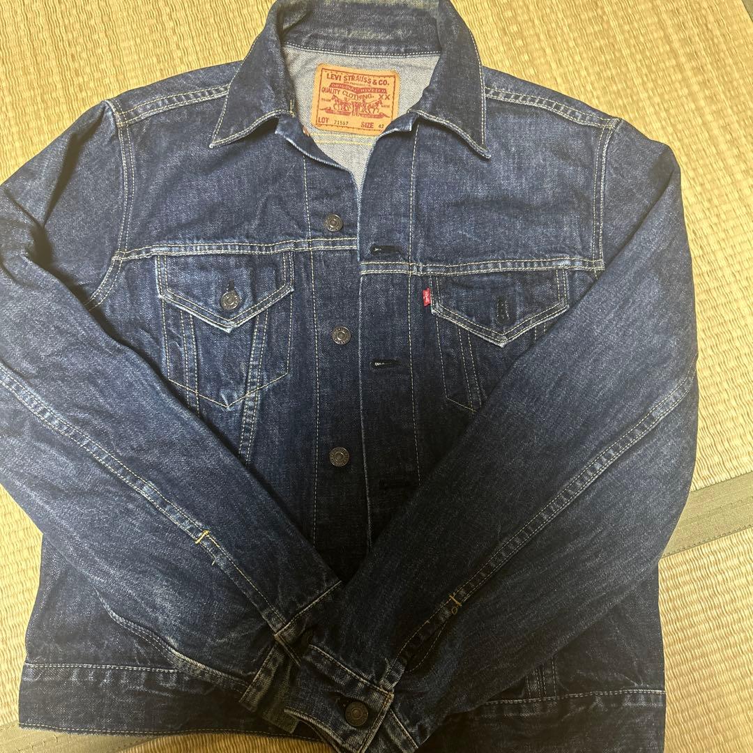 希少 42 リーバイス denim jacket