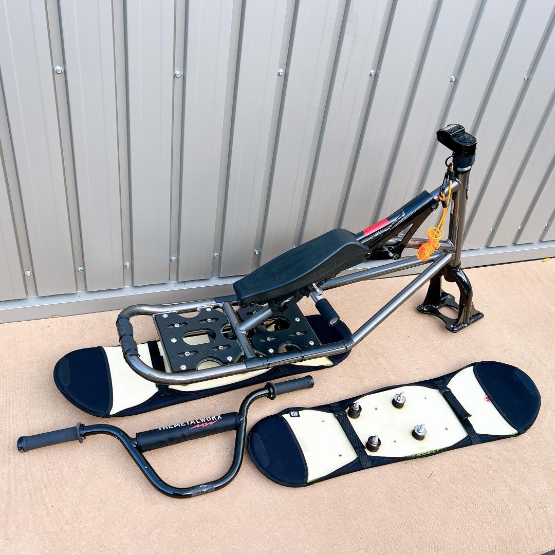 【送料込み✨良品】the lworx スノーモト