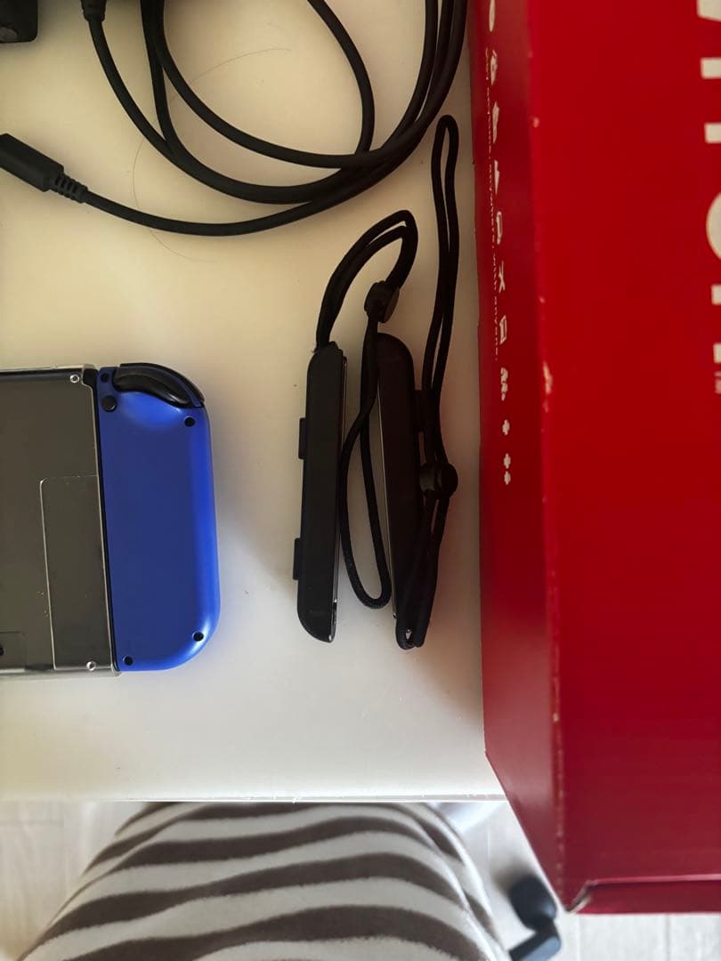 Nintendo Switch 本体 青/黒 Joy-Con付き